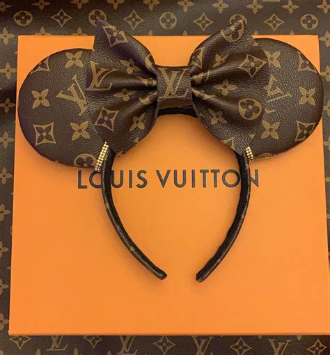 lv minnie ears.